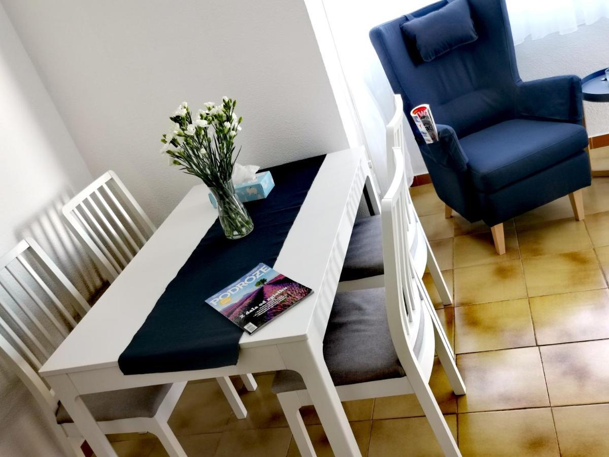 Apartamento Regina Apartment ฟูเอนฮิโรลา ภายนอก รูปภาพ